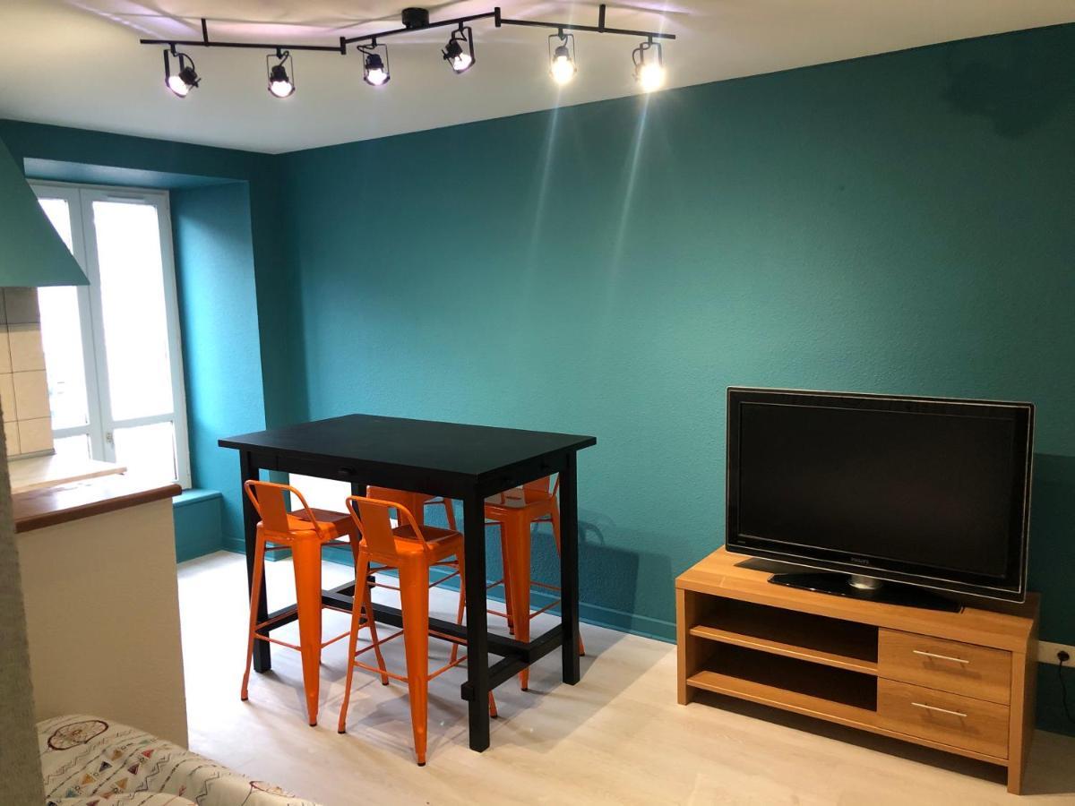Appartement Porte Du Cantal Massiac Zewnętrze zdjęcie